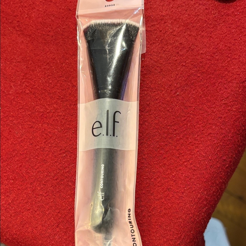 ELF Black Contouring Makeup Brush